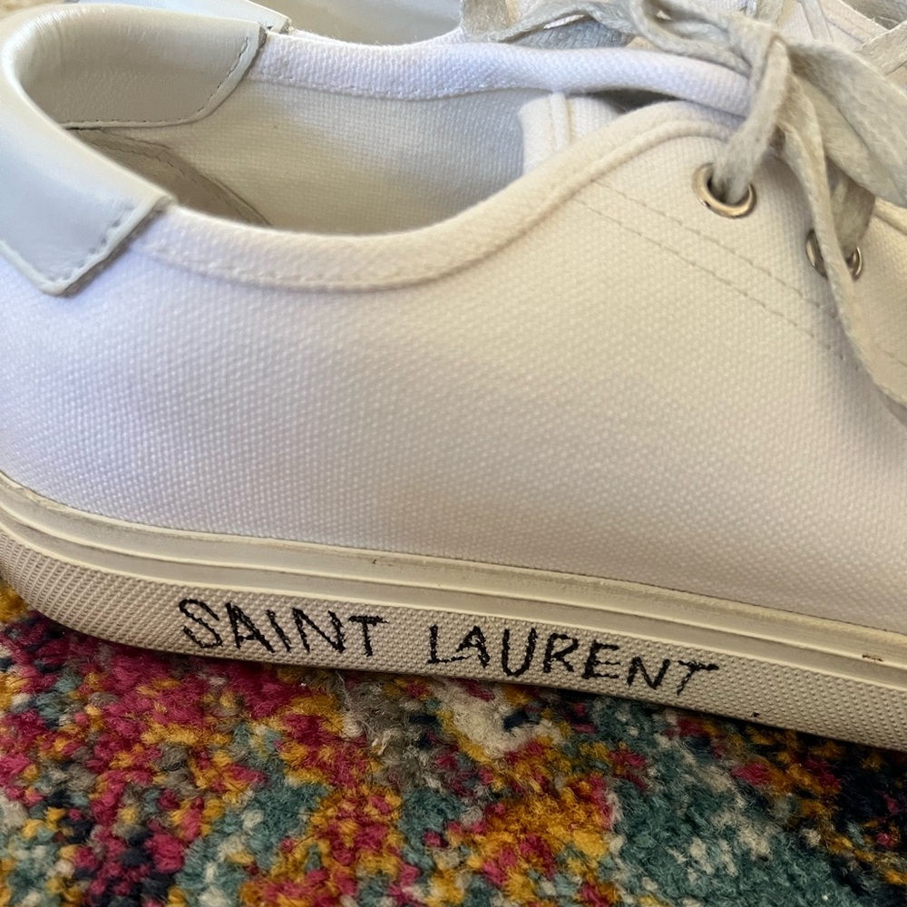 Saint Laurent Malibu low top sneakers